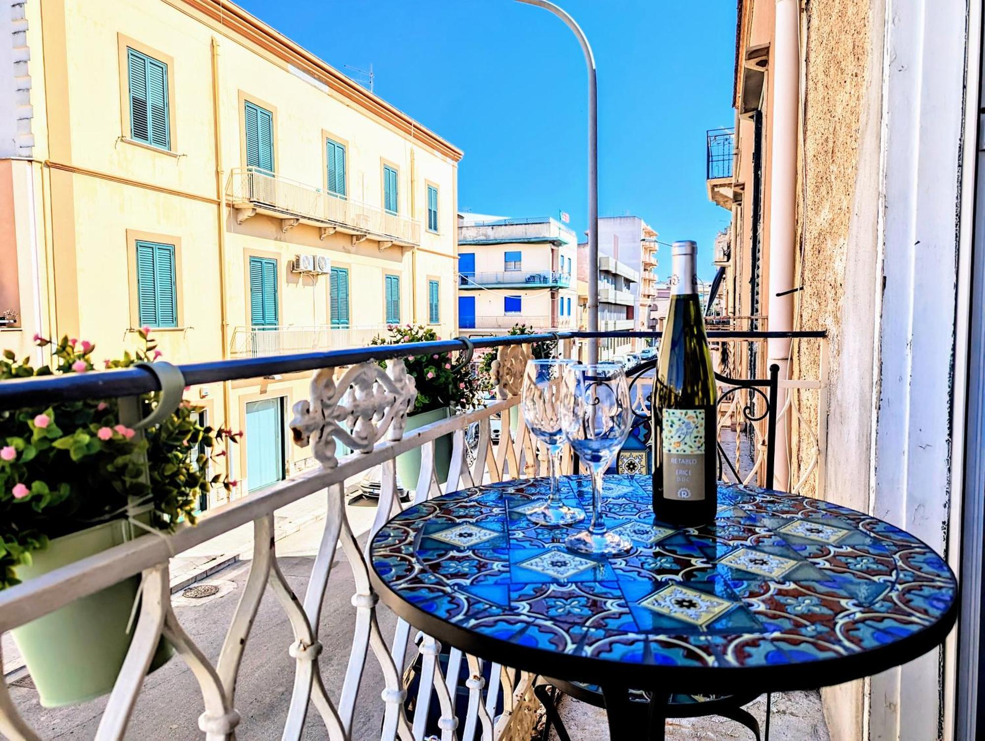 Il Cortile Siciliano Apartments Trapani Exterior foto